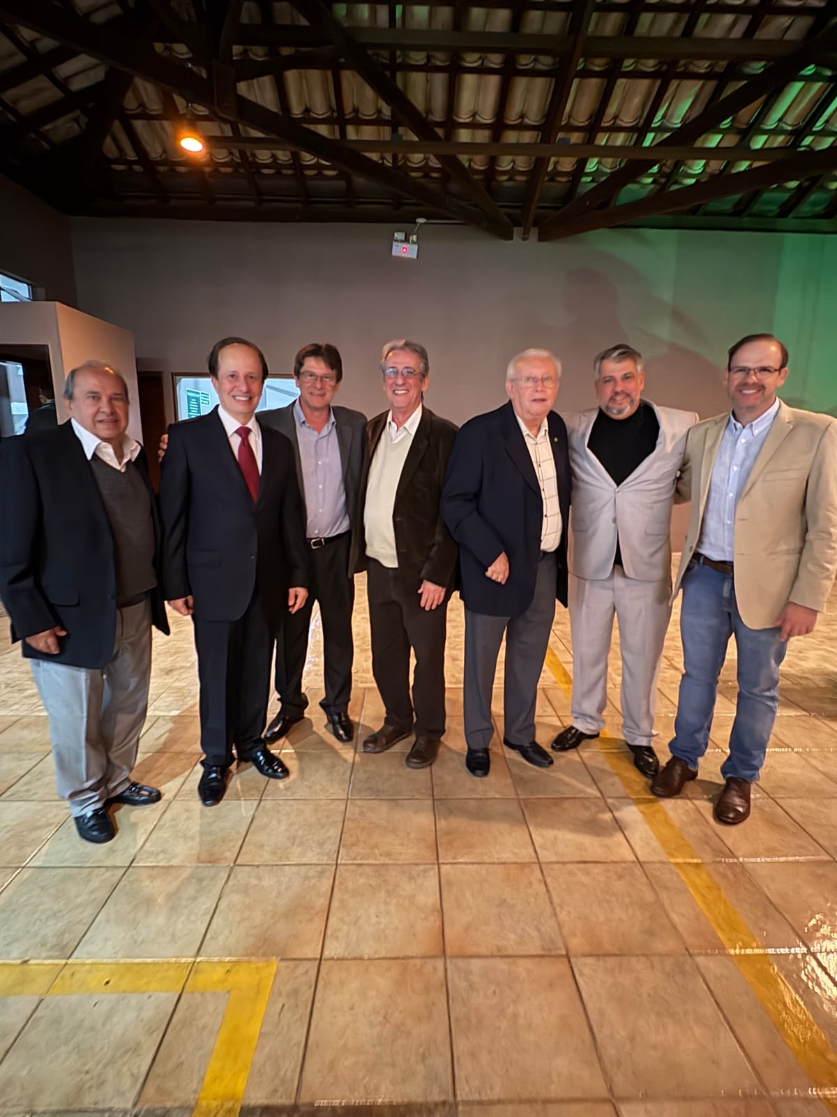 Thumbnail for blog Jantar de gala marca o aniversário de 75 anos da AMV